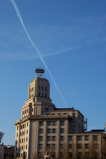 El BBVA también avanzó a nivel financiero